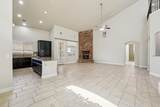 2421 Bowen St - Photo 7