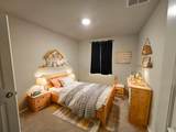916 Armadillo Dr - Photo 3