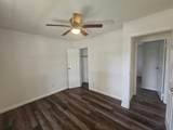 1401 Trinity St - Photo 11