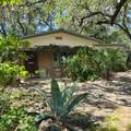 1111 Oltorf St - Photo 2