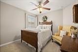 5717 Scenic Lake Dr - Photo 30