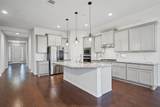 806 Clearwell St - Photo 7