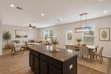 301 Stella Gold St - Photo 2