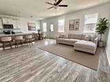 267 Surrey Oaks - Photo 5