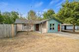 2523 Stassney Ln - Photo 34