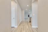 900 Main St - Photo 17