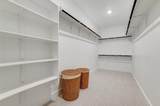 9413 Flatbush Dr - Photo 12