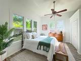 302 Brenham St - Photo 14