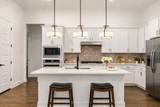209 Rainier Dr - Photo 3