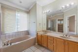 6914 Thorncliffe Dr - Photo 20