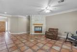 6914 Thorncliffe Dr - Photo 8