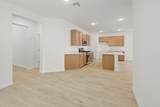 210 Hornet St - Photo 8