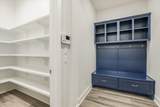 3109 Honeywood Dr - Photo 17