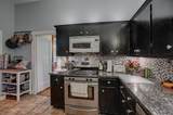 905 Walnut St - Photo 13