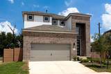 1044 Stonehill Dr - Photo 2