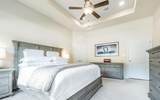 909 Catalina Ln - Photo 10