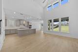 2217 Sarabanda St - Photo 15