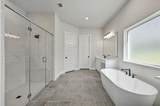 7425 Desert Needle Dr - Photo 22