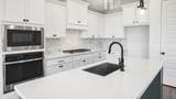 618 Bay Breeze Dr - Photo 2