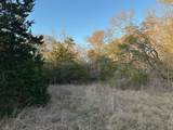 303 Fm 609 Rd - Photo 4
