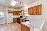 2808 Southampton Way - Photo 11