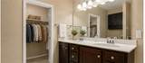 1029 Hyde Park Dr - Photo 10