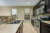 1029 Hyde Park Dr - Photo 7