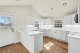 107 Russell St - Photo 14