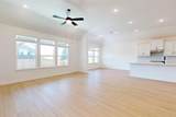 1208 White Daisy Ln - Photo 14