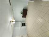 1712 Southwestern Dr - Photo 2