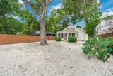 2513 Cesar Chavez St - Photo 13