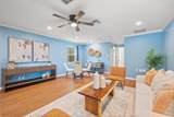 910 Berrywood Dr - Photo 3