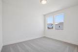 133 Maverick Ave - Photo 17