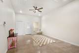 410 Avenue C - Photo 4