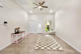410 Avenue C - Photo 5