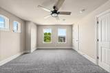 1052 Parkview Dr Way - Photo 32