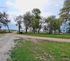 1042 Los Ranchitos Rd - Photo 4