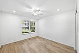 300 Crockett St - Photo 18