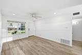 300 Crockett St - Photo 2