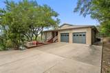 1011 Ridge Point Dr - Photo 3