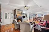 1011 Ridge Point Dr - Photo 5