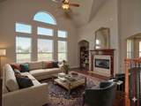 1116 Hillridge Dr - Photo 5