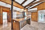 300 Mills St - Photo 10