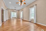 300 Mills St - Photo 6