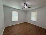 1009 Alex St - Photo 9