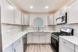 711 Buckingham Pl - Photo 7