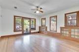 1006 Cesar Chavez St - Photo 10
