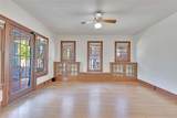 1006 Cesar Chavez St - Photo 11