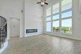 7400 Desert Needle Dr - Photo 7