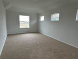 335 Young St - Photo 15